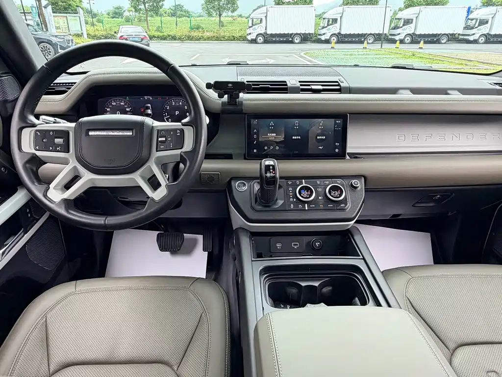 Land Rover Defender 2020 110 P400 HSE