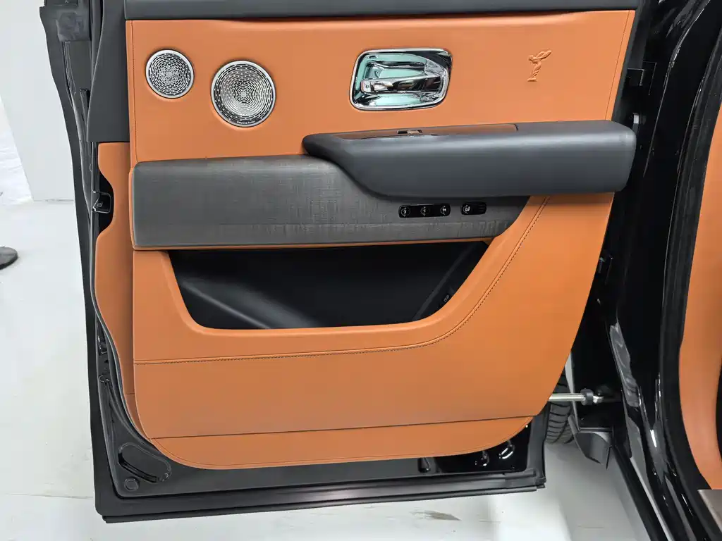 Cullinan 2018 4-seater Edition