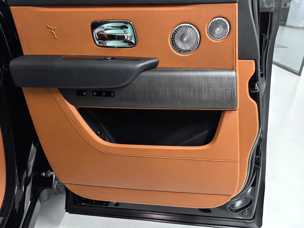 Cullinan 2018 4-seater Edition