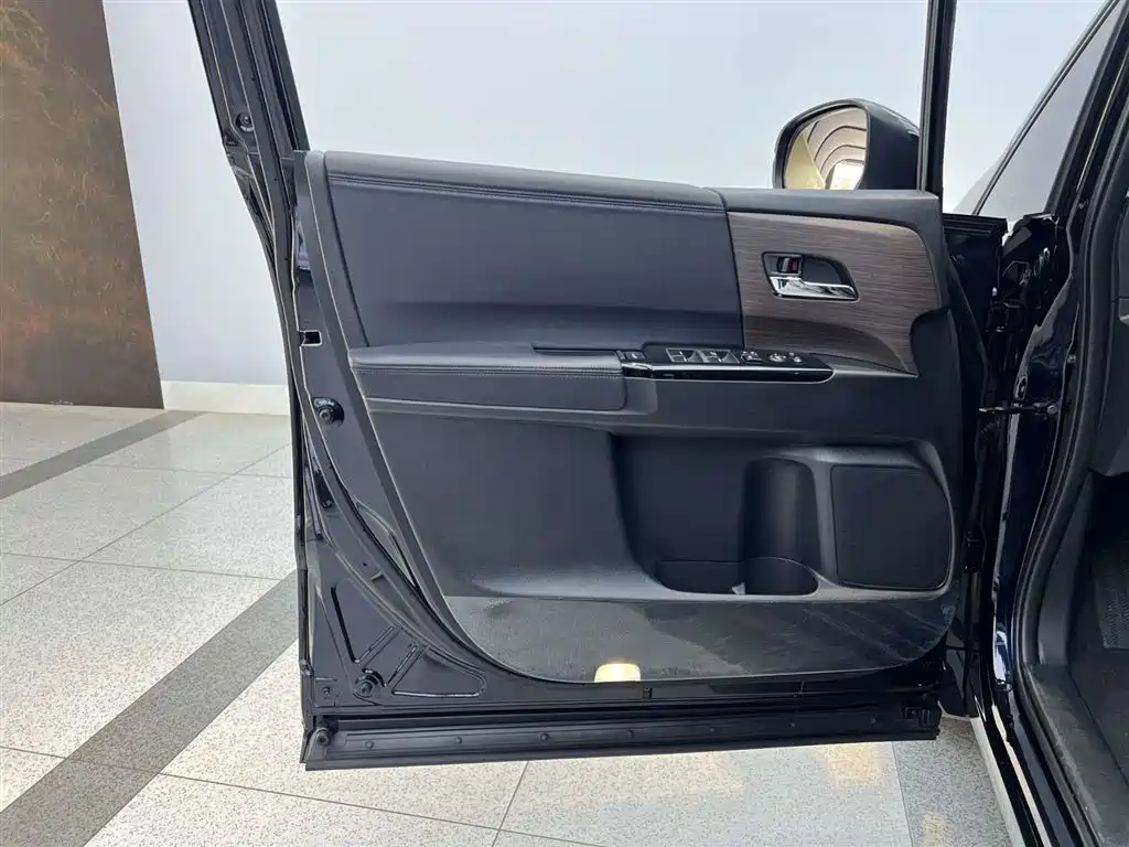 Odyssey 2022 2.0L e:HEV Shining Edition