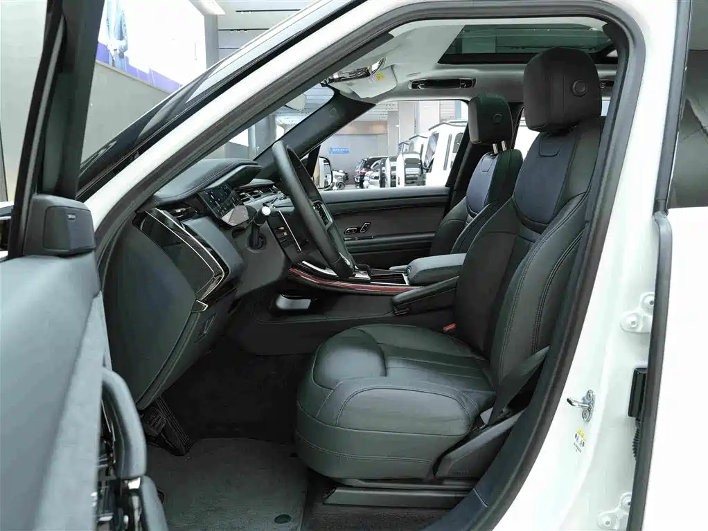Range Rover Sport 2025 360PS S
