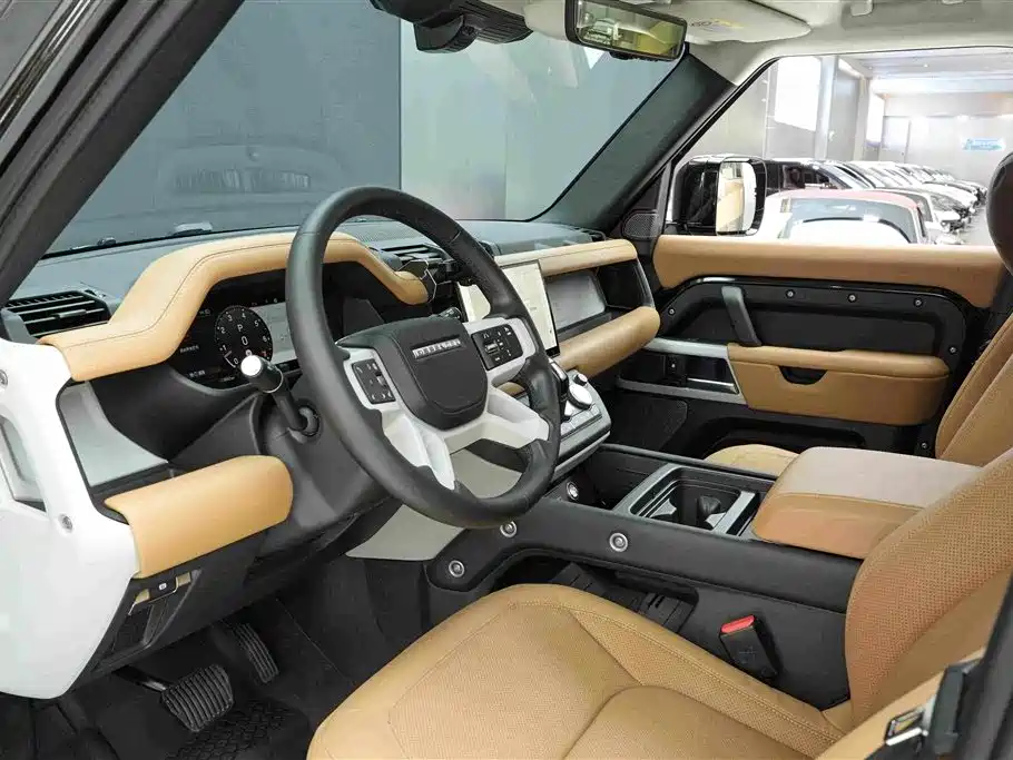 Land Rover Defender 2024 110 3.0T P400 Dark Special Edition