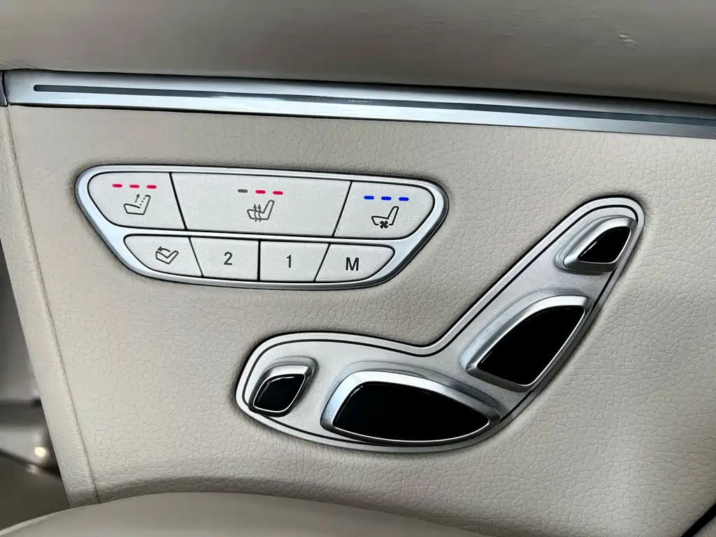 Mercedes-Benz V-Class 2022 260 L Long Wheelbase Luxury Edition