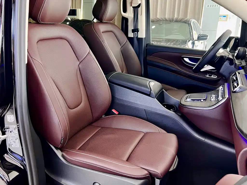 Mercedes-Benz V-Class 2024 300 L Long Wheelbase Luxury Edition