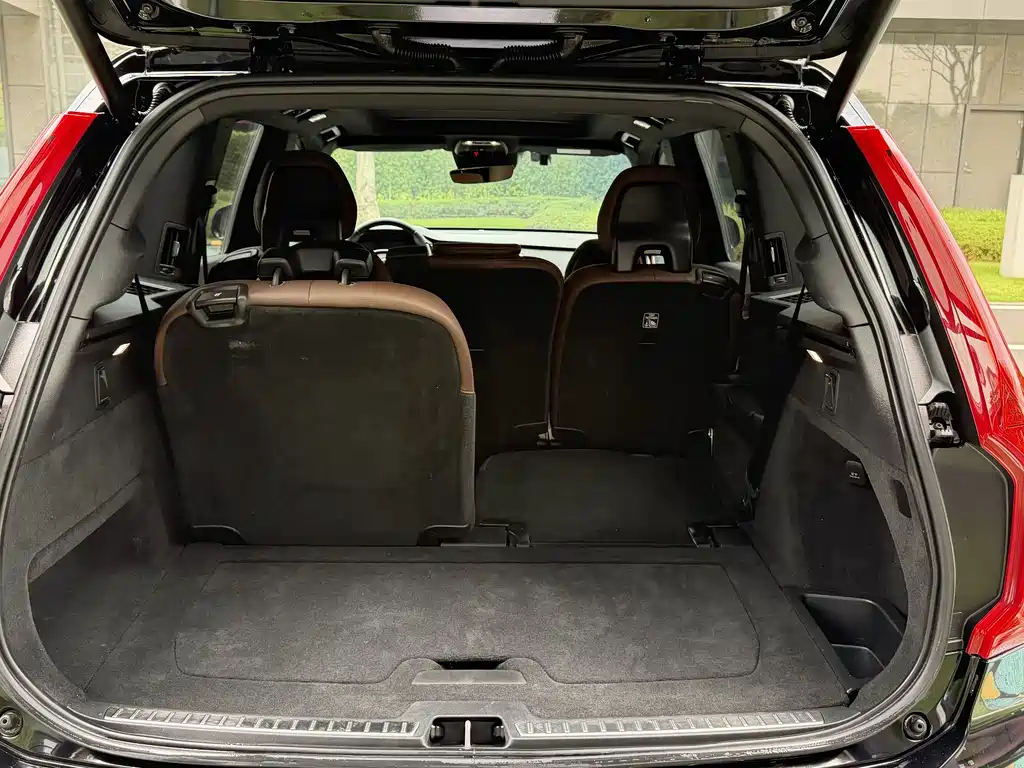 Volvo XC90 2022 B5 Intelligent Drive Luxury 7-seater