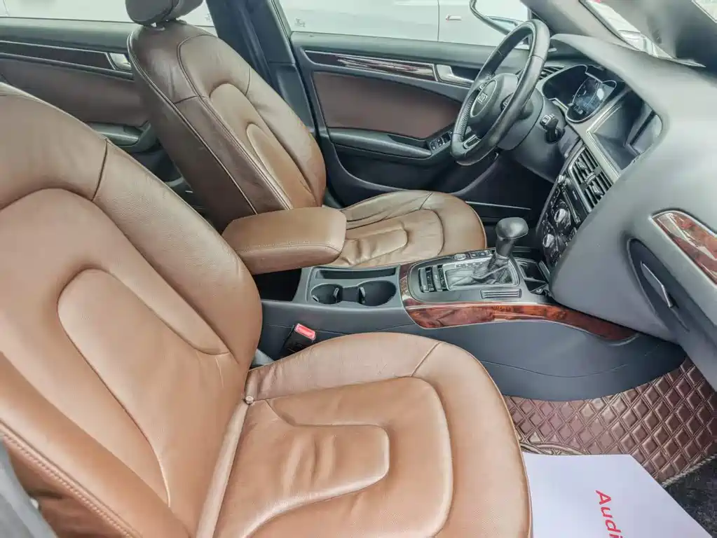 Audi A4L 2016 35 TFSI Prestige Edition S Line Comfort Version