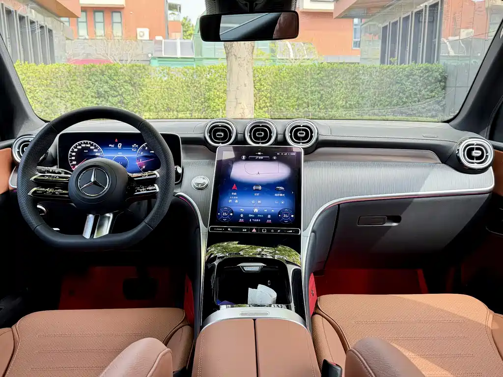 Mercedes-Benz GLC 2023 GLC 260 L 4MATIC Luxury 7-seat