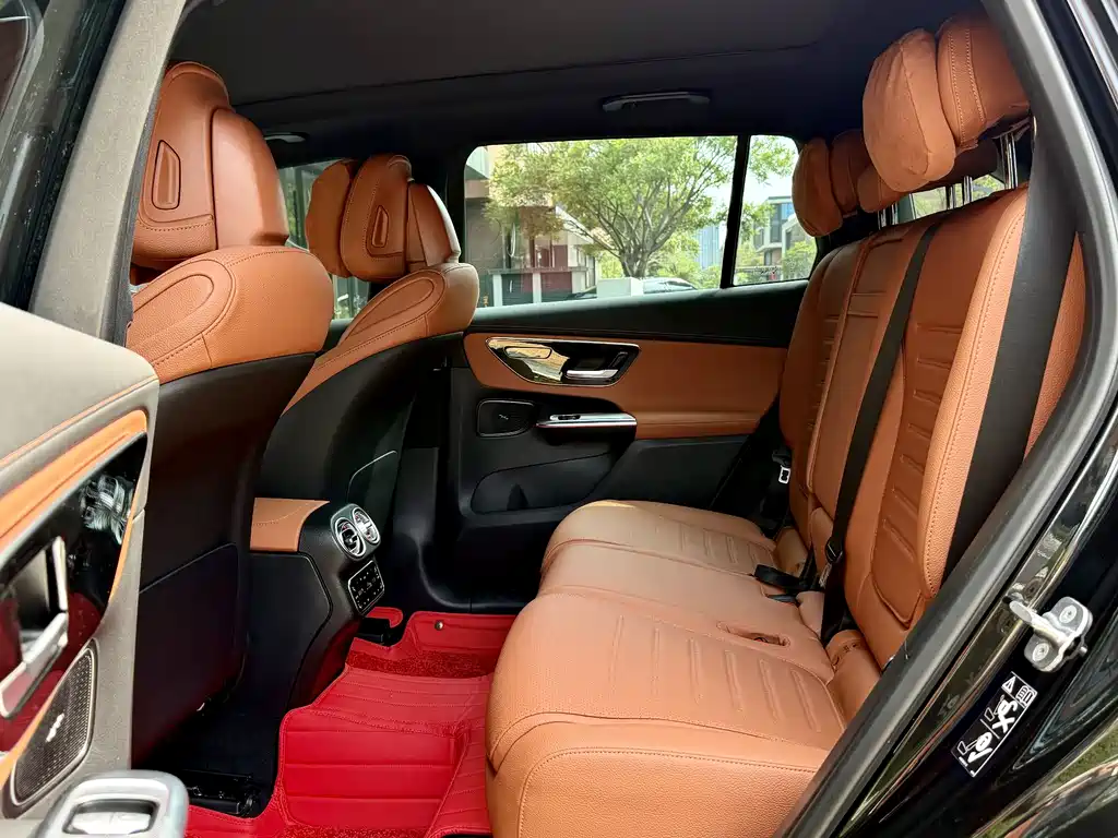 Mercedes-Benz GLC 2023 GLC 260 L 4MATIC Luxury 7-seat