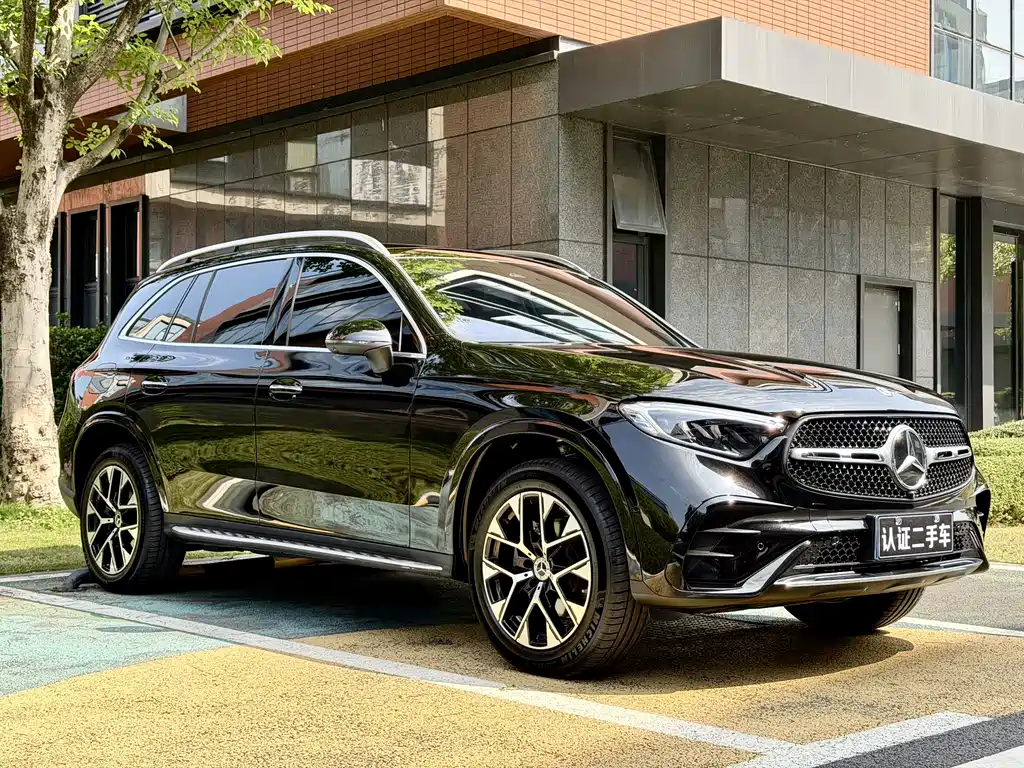 Mercedes-Benz GLC 2023 GLC 260 L 4MATIC Luxury 7-seat