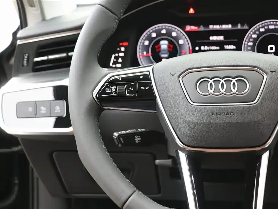 Audi A6L 2021 40 TFSI Luxury Aversion Edition