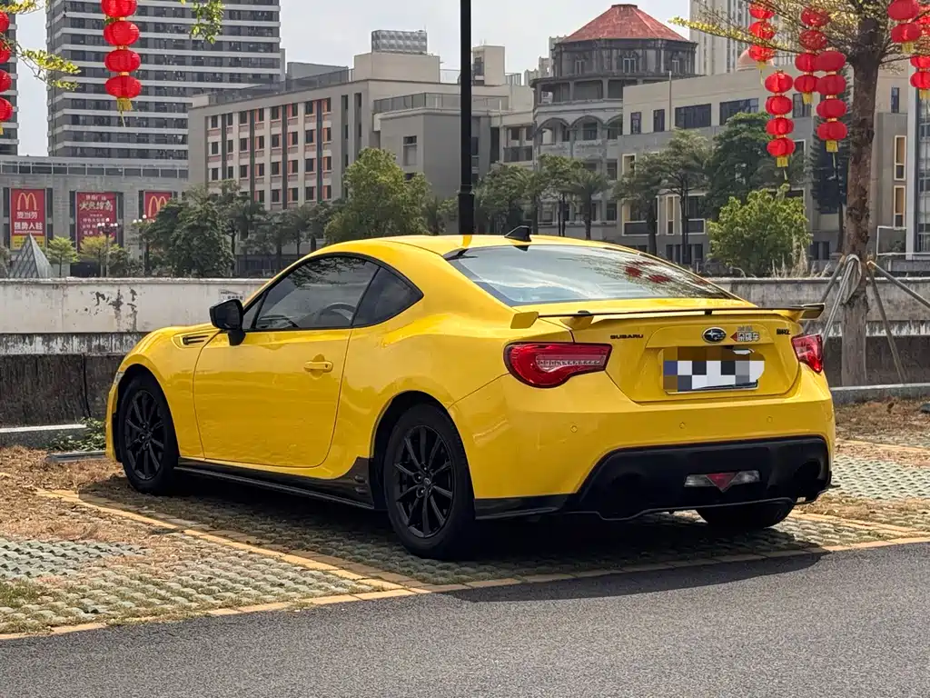 Subaru BRZ 2017 2.0i Automatic Type-RS Yellow Special Edition