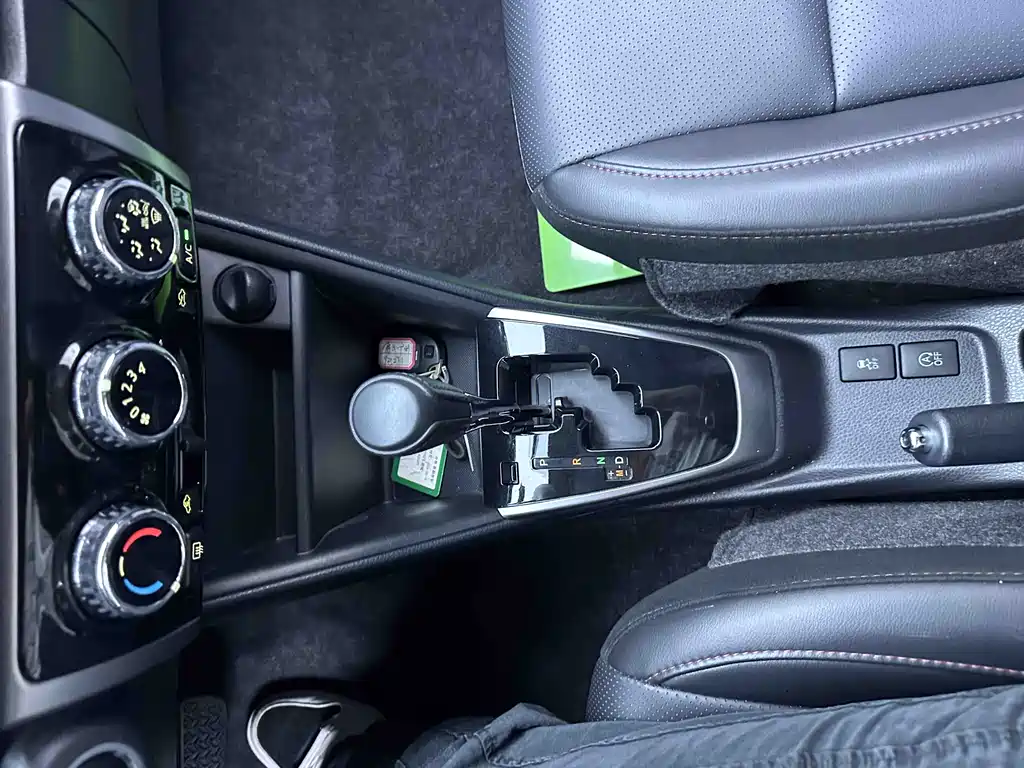 Yaris L 2022款 Yaris X 1.5L CVT Luxury Plus Edition