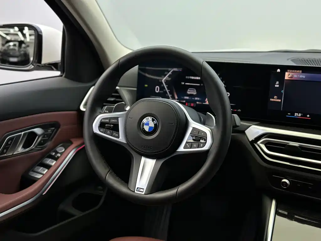 BMW 3 Series 2023 325Li M Sport Package