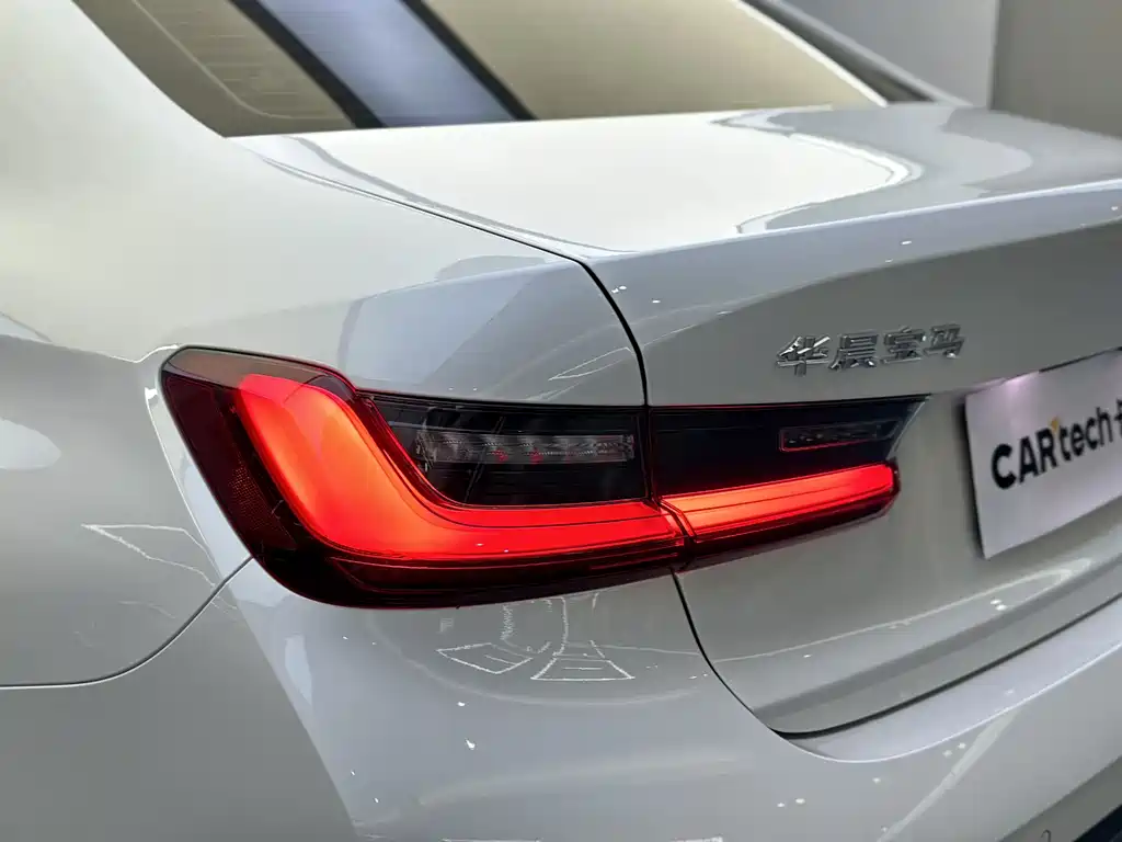 BMW 3 Series 2023 325Li M Sport Package