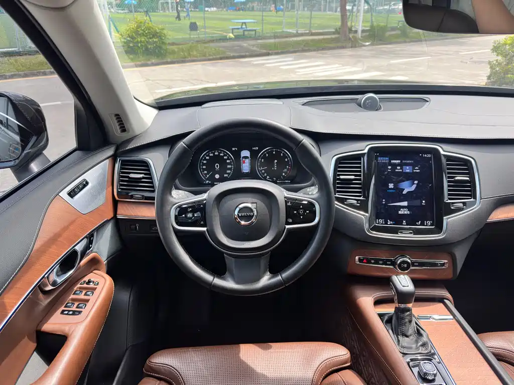 Volvo XC90 2018 T6智尊版 7座