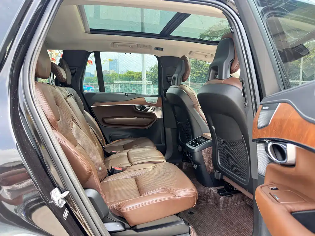 Volvo XC90 2018 T6智尊版 7座