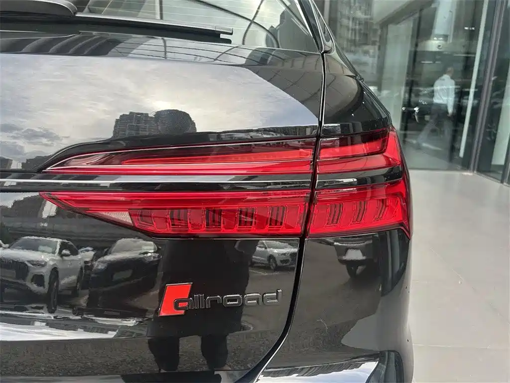 Audi A6 (Import) 2021 allroad quattro Explorer 55 TFSI Premium Off-road Edition