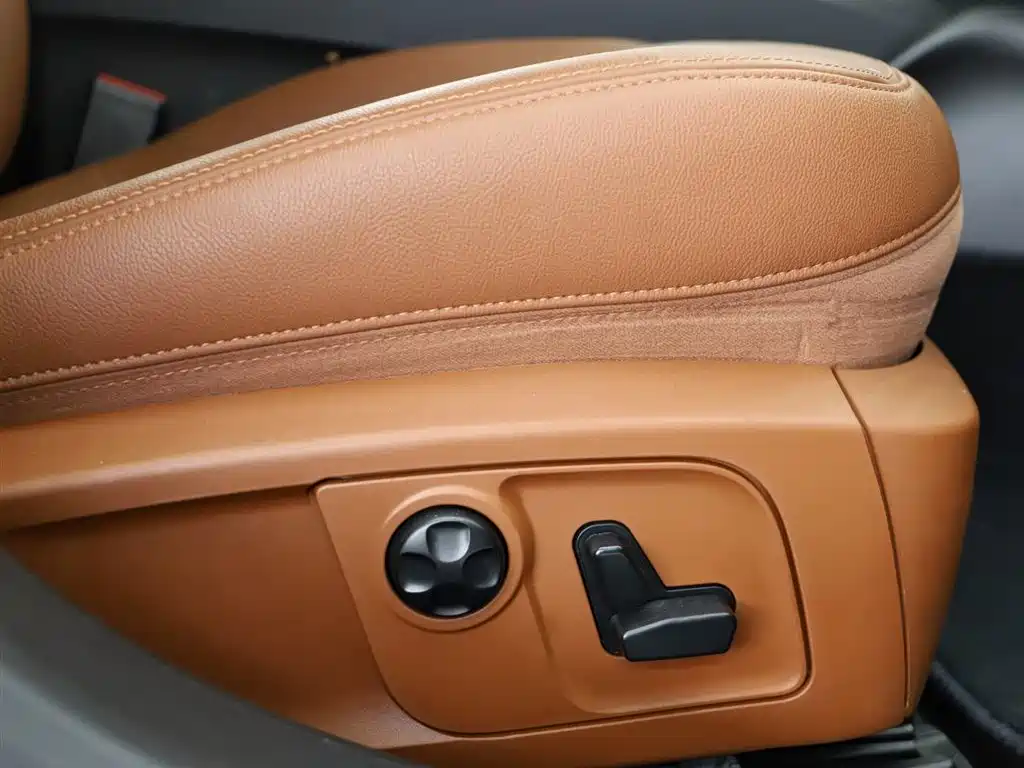 Ghibli 2018 Facelift 3.0T Standard Edition