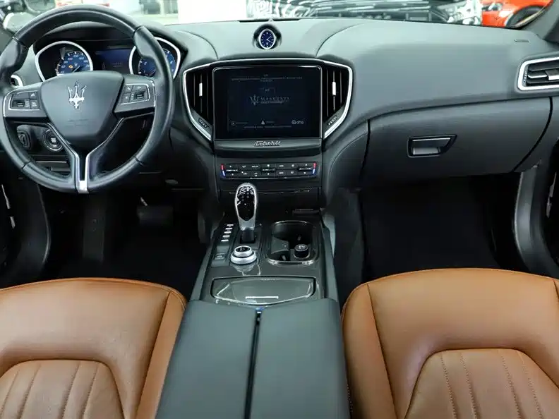 Ghibli 2018 Facelift 3.0T Standard Edition