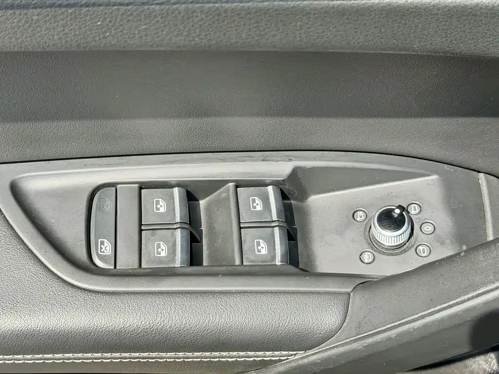 Audi Q5L 2020 45 TFSI Prestige Fashion Edition