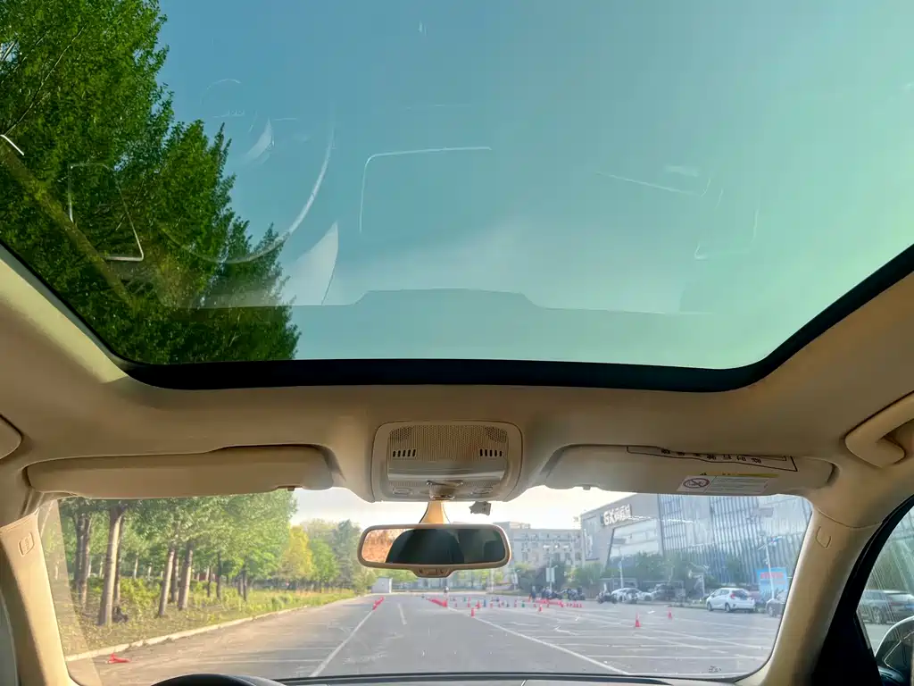 Audi Q5 2016 model Comfort Edition