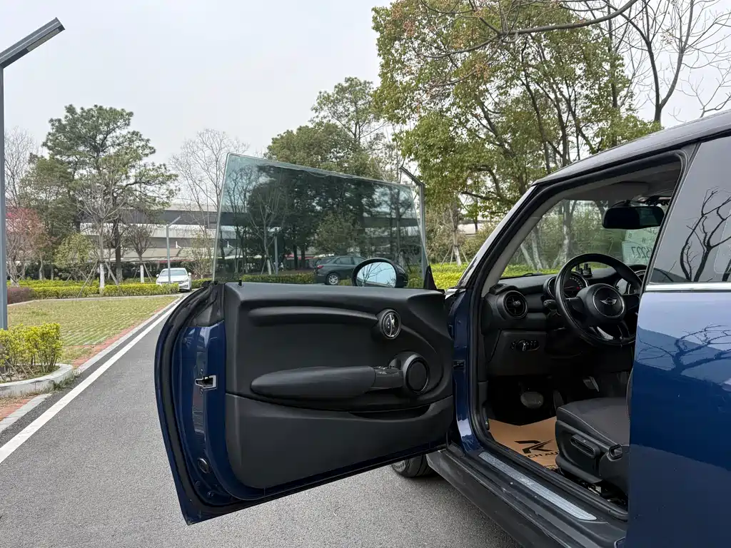 MINI 2014 1.2T ONE
