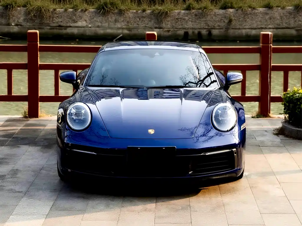 Porsche 911 2023 Carrera 3.0T
