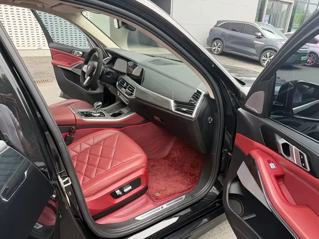 BMW X5 2022 xDrive 30Li M Sport Package尊享型