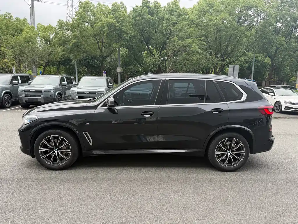 BMW X5 2022 xDrive 30Li M Sport Package尊享型