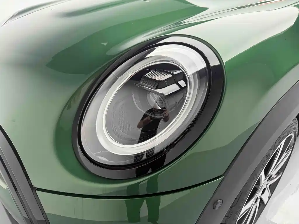 2023 MINI Cooper Artist 5-Door Edition