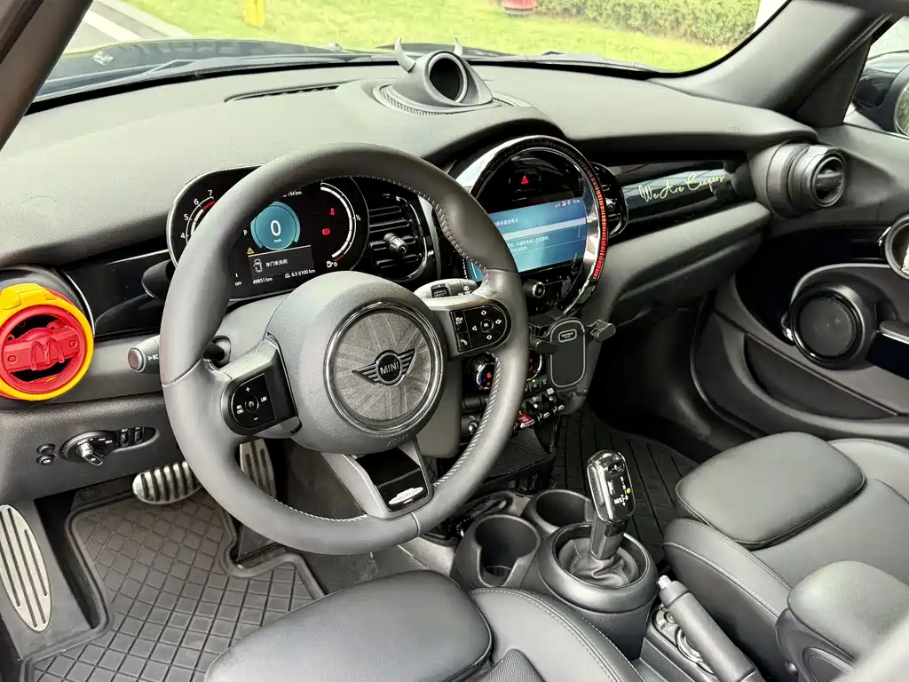MINI 2022 1.5T Cooper Artist 5-Door Edition
