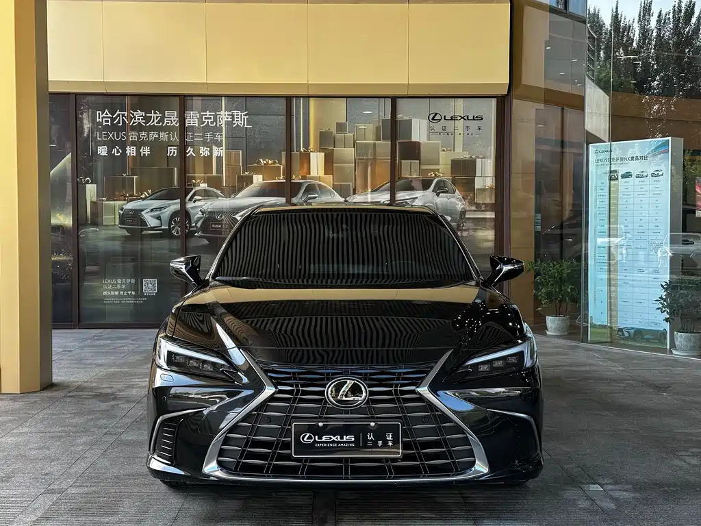 Lexus ES 2025 200 Prestige Edition