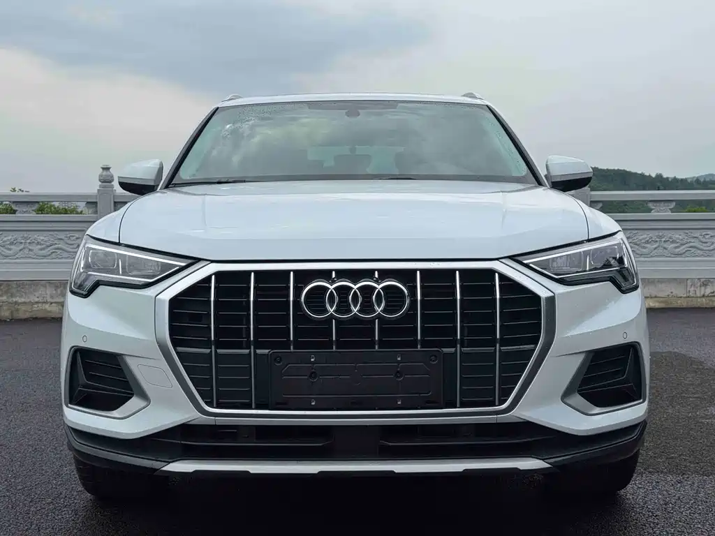 Audi Q3 2022 35 TFSI Fashion Elegance Edition