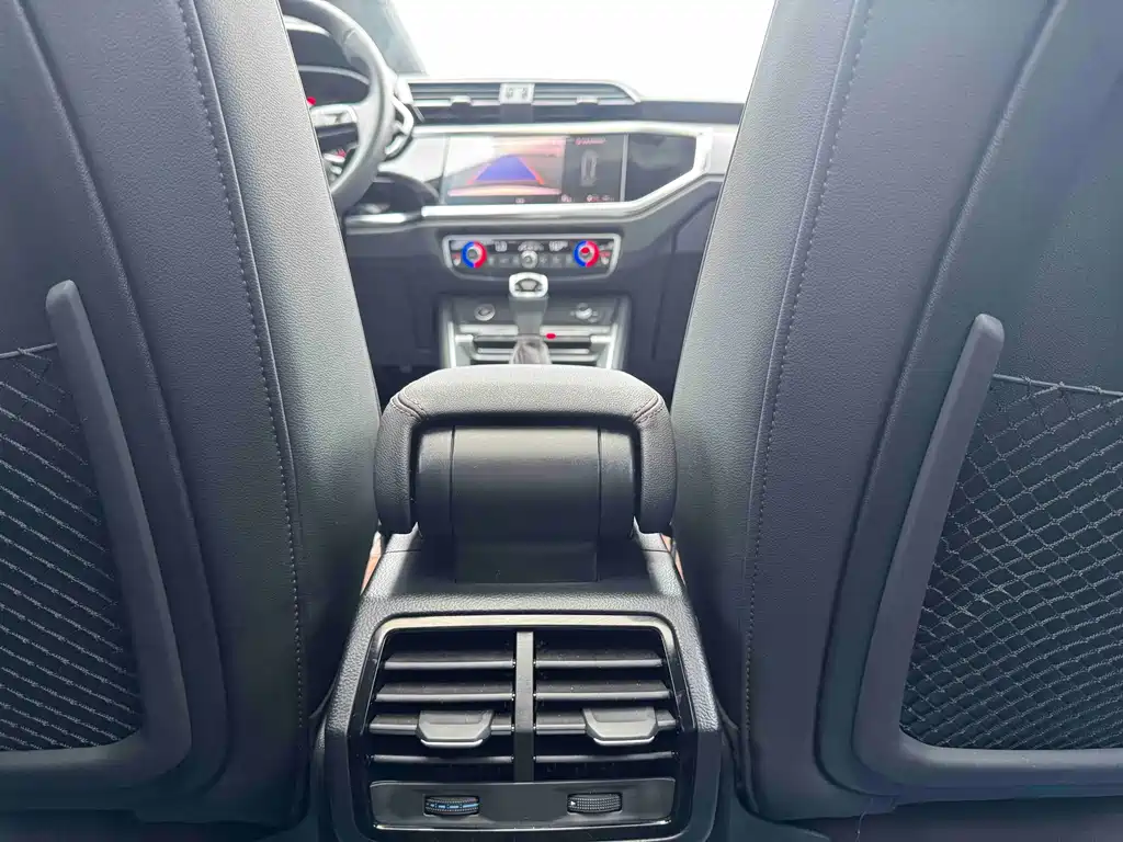 Audi Q3 2022 35 TFSI Fashion Elegance Edition