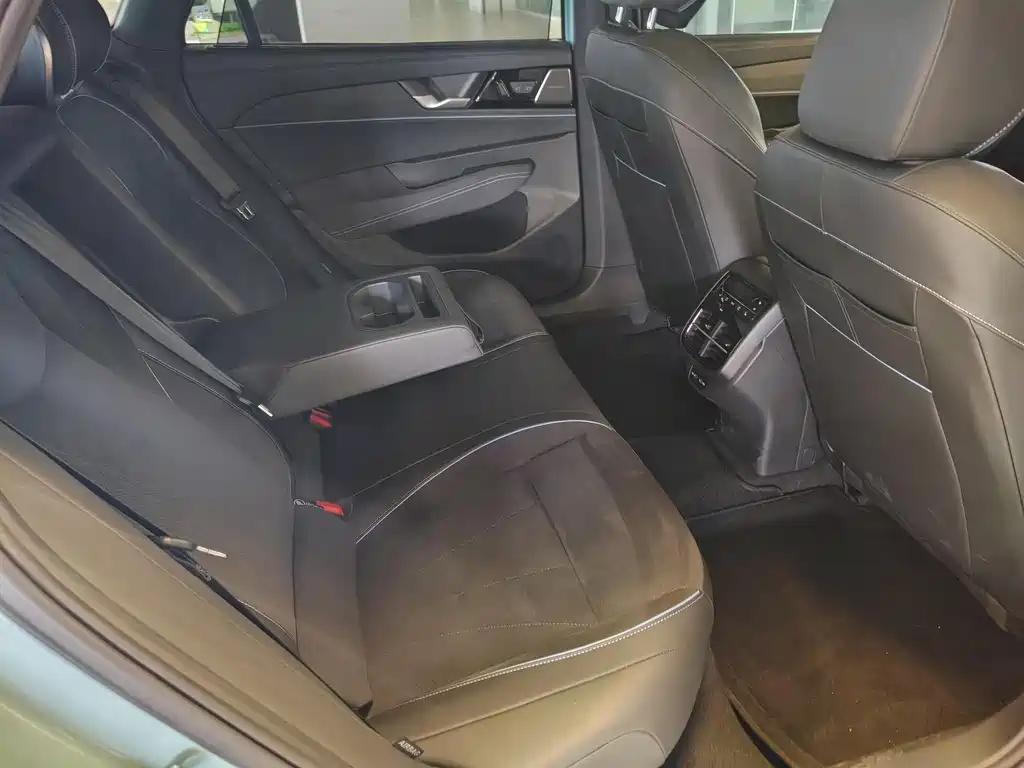 Passat 2025 Pro 380TSI Starry Dragon Honor Edition