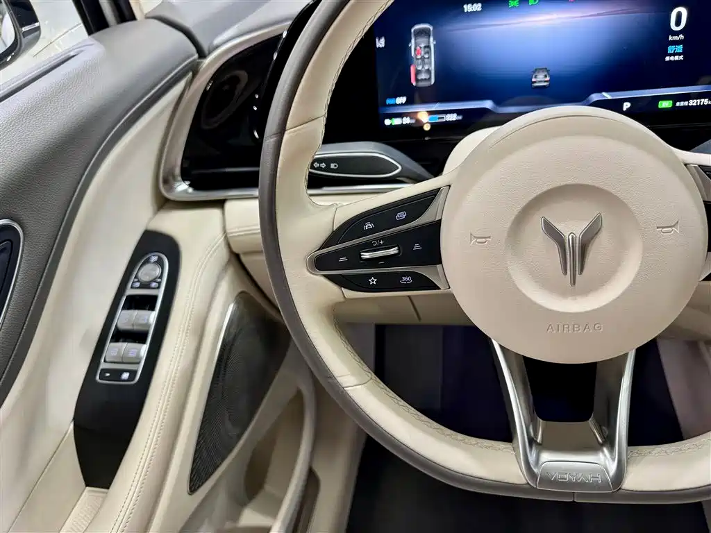 Dreams Explorer 2024款 PHEV Extra-long Range Flagship Edition