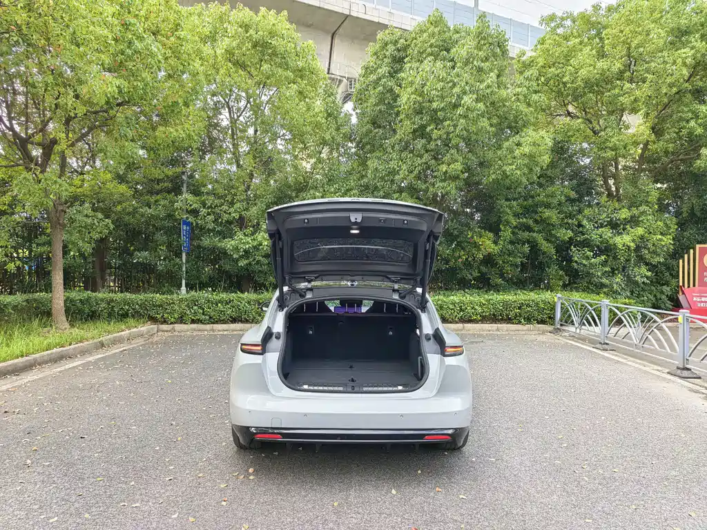NIO ET5T 2025 Edition 75kWh Touring