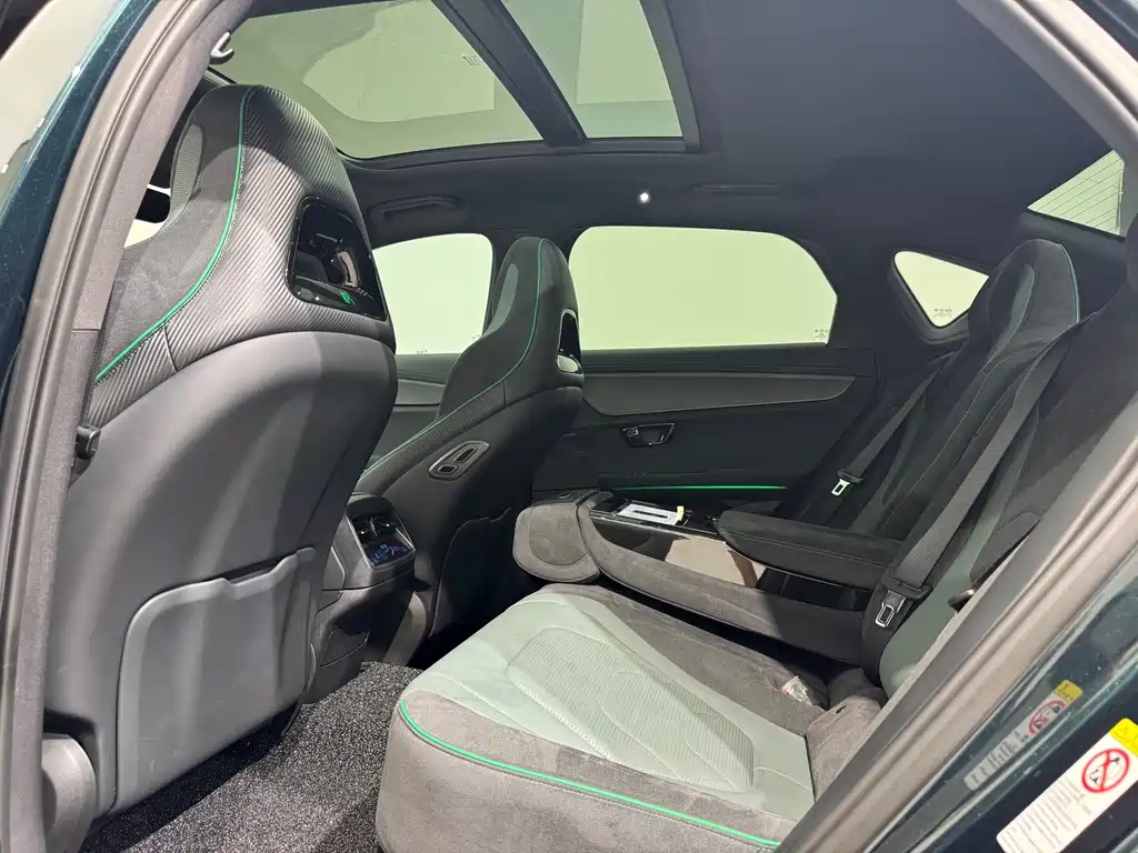 Han 2022 EV 610KM Four-Wheel Drive Qianshan Cui Limited Edition