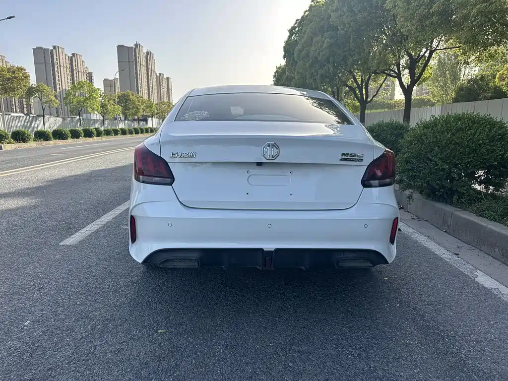MG5 2022 180DVVT CVT Youth Style Edition