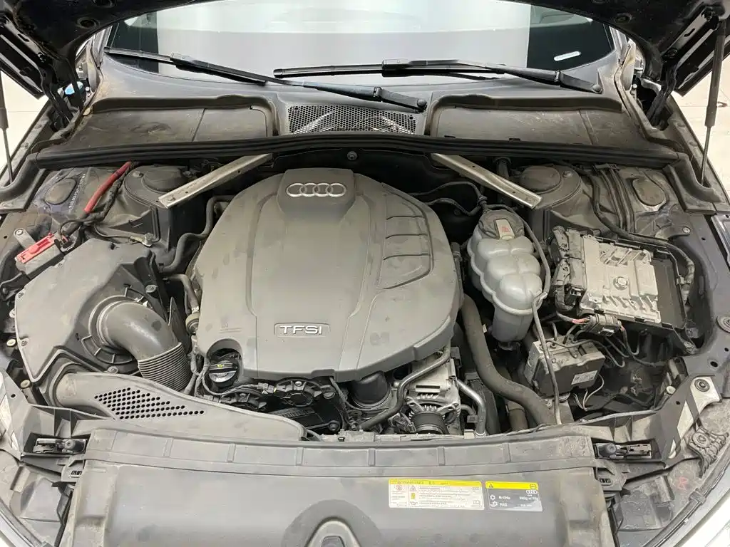 Audi A4 Import 2019 45 TFSI allroad quattro Fashion Model