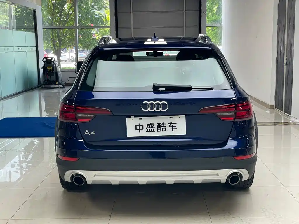 Audi A4 Import 2019 45 TFSI allroad quattro Fashion Model