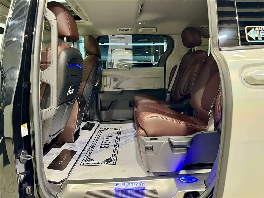 Sienna 2023 2.5L Hybrid Comfort Edition