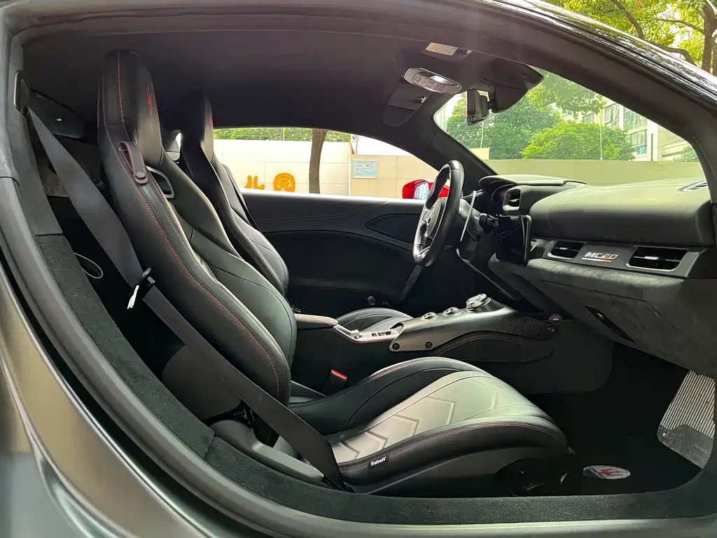 Maserati MC20 2020 3.0T Standard Edition