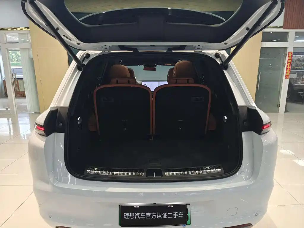 Ideal L8 2025 Max Smart Renewal Edition