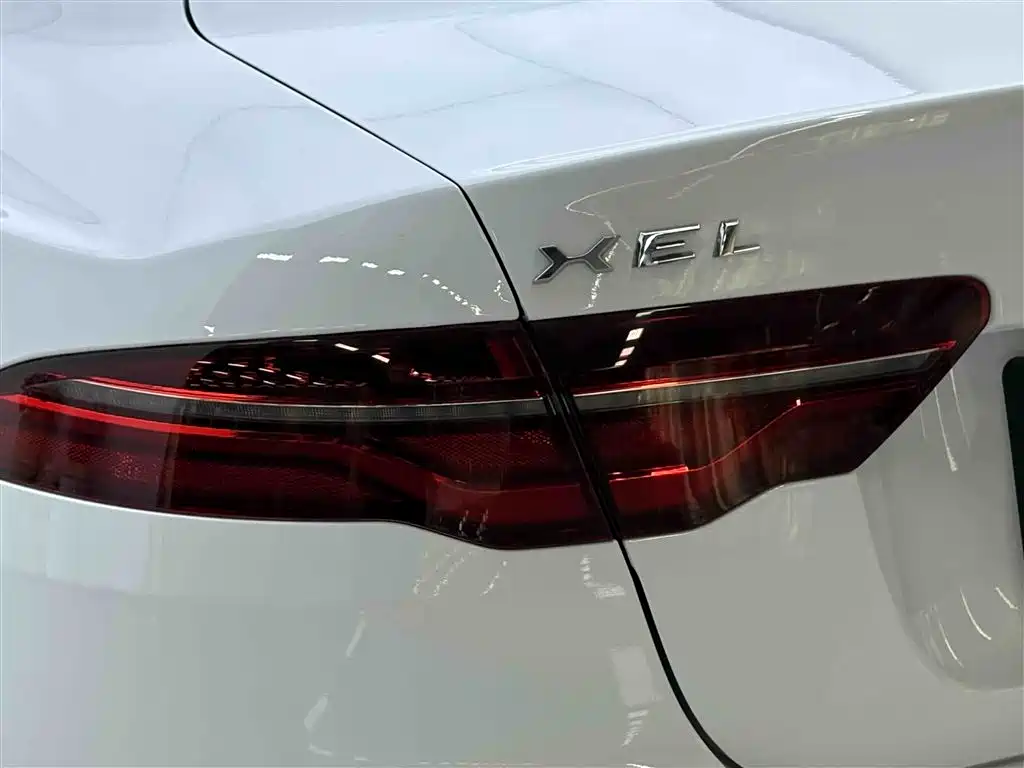 Jaguar XEL 2023 2.0T 250PS R-DYNAMIC S Sport Edition