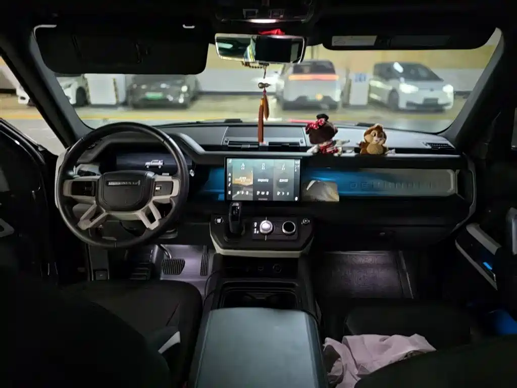 Land Rover Defender 2023 Model 110 3.0T P400 X-DYNAMIC HSE