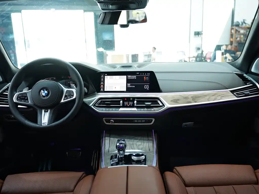 BMW X7 2020 xDrive40i Administrative M Sport Package