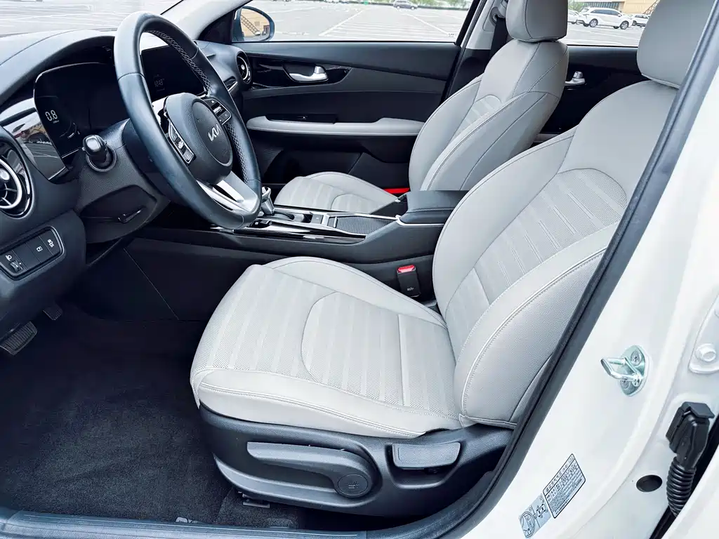 Kia K3 2023 1.5L CVT Luxury Edition