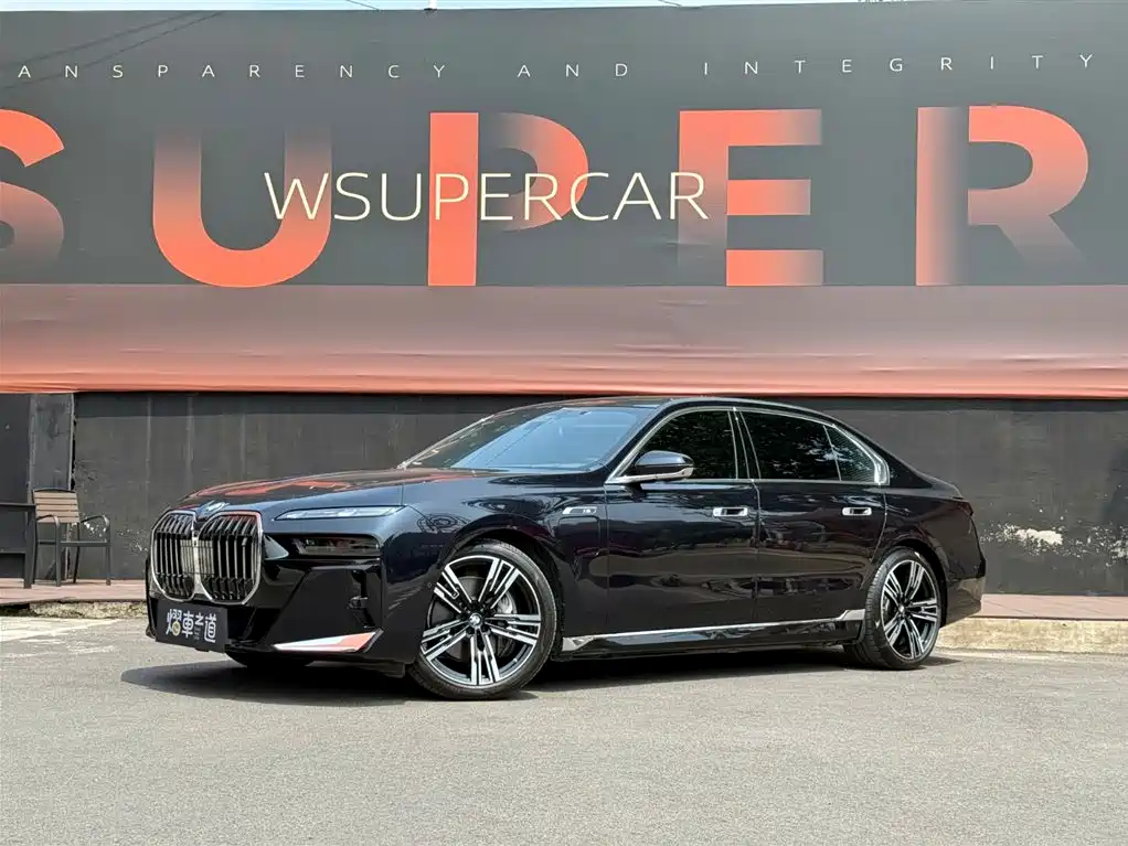 BMW i7 2023 xDrive60L M Sport Package