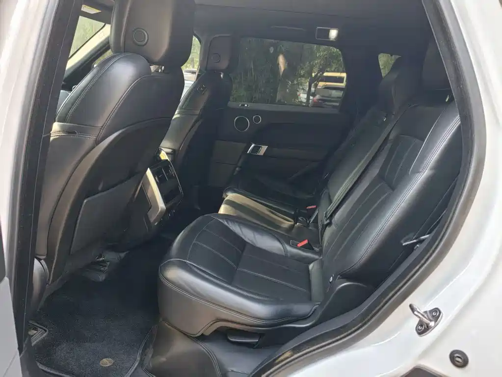 Range Rover Sport 2020 3.0 L6 SE